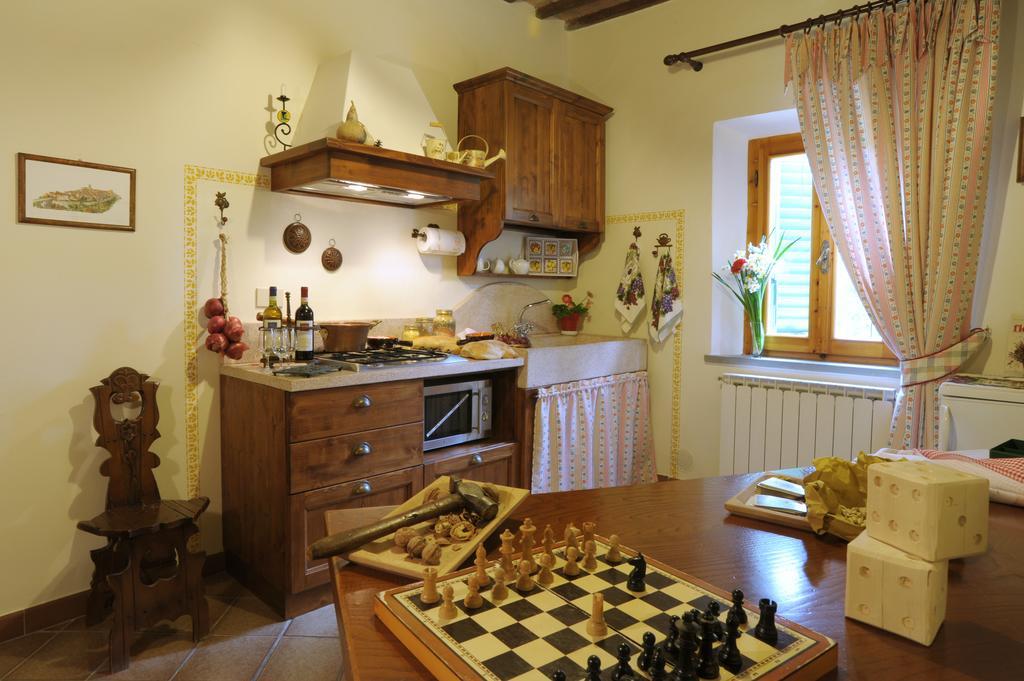 Agriturismo Podere Poggio Ai Cieli San Gimignano Chambre photo