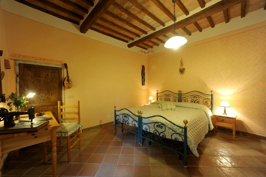 Agriturismo Podere Poggio Ai Cieli San Gimignano Chambre photo